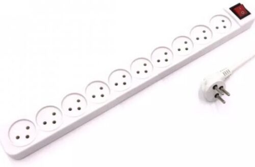 238894_b_1.jpg רב שקע 10 עם כבל 3x1.5מ''מ באורך 3 מטר + מפסק מבית Luggar